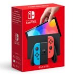 Nintendo Switch (OLED-Modell) mit neonblauen/neonroten Joy-Con-Controllern